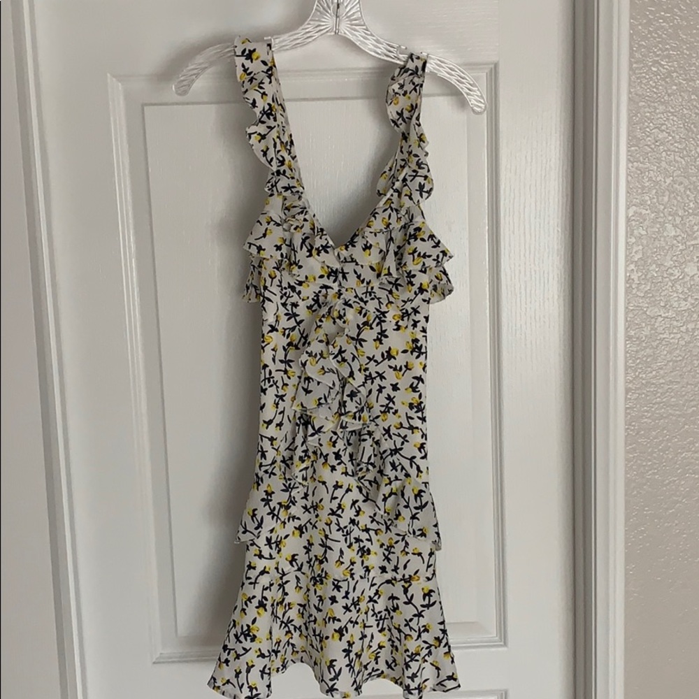 PROMESA floral, ruffled, mini dress!